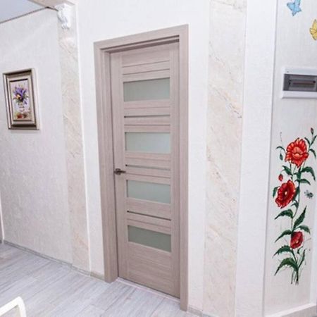 Тараскова 16, Люкс, Юзр Apartment แชร์กาซี ภายนอก รูปภาพ